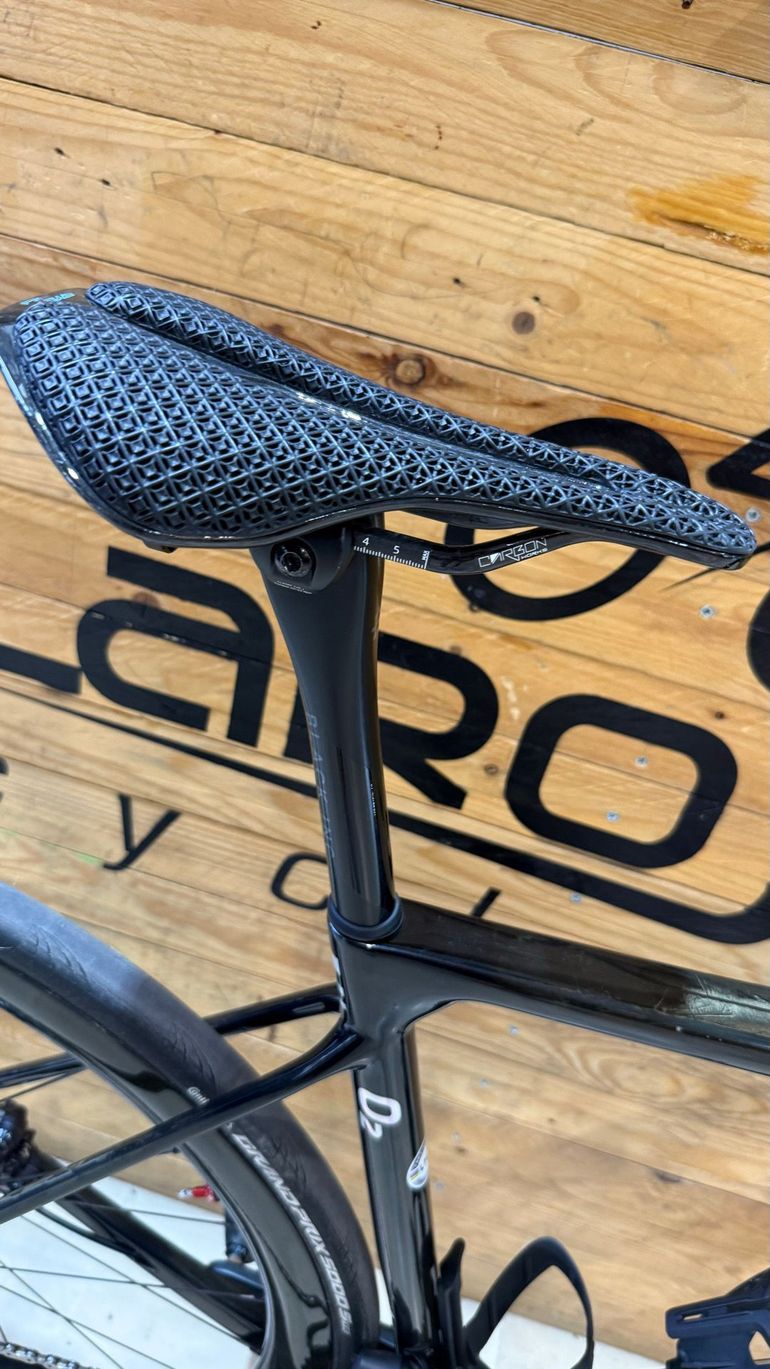 Factor O2 VAM Shimano Ultegra Di2 8170 2023 2023 Road & Gravel d'occasion — image 4 sur 13