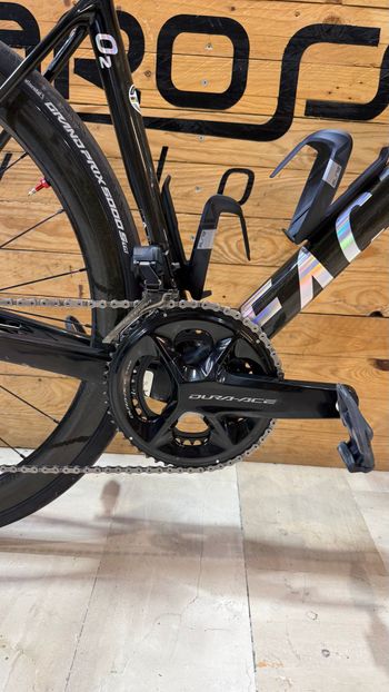Factor O2 VAM Shimano Ultegra Di2 8170 2023 2023 Road & Gravel d'occasion — image 3 sur 13