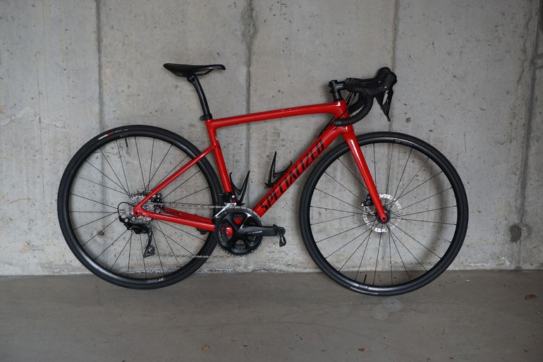 Używany Specialized Tarmac SL6 Sport 2023 2023 Road & Gravel — zdjęcie 1 z 7