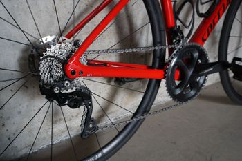 Używany Specialized Tarmac SL6 Sport 2023 2023 Road & Gravel — zdjęcie 7 z 7
