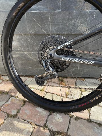 Used Specialized Epic EVO Expert 2023 2023 Mountainbike, Black, 29 — image 8 of 15