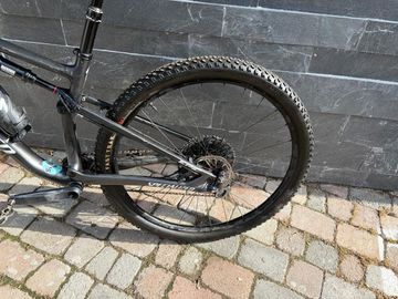 Used Specialized Epic EVO Expert 2023 2023 Mountainbike, Black, 29 — image 7 of 15