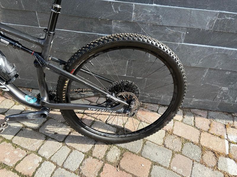 Used Specialized Epic EVO Expert 2023 2023 Mountainbike, Black, 29 — image 7 of 15