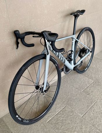 Canyon Ultimate CF SL 8 Disc eTap 2021 2021 Road & Gravel d'occasion — image 6 sur 14