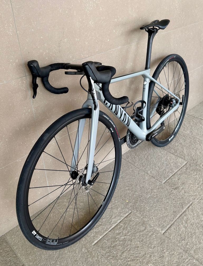 Canyon Ultimate CF SL 8 Disc eTap 2021 2021 Road & Gravel d'occasion — image 6 sur 14