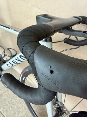 Canyon Ultimate CF SL 8 Disc eTap 2021 2021 Road & Gravel d'occasion — image 13 sur 14