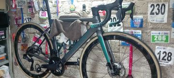 Used Wilier Filante Shimano Ultegra Di2 2024 Road & Gravel, Light Gray — image 12 of 14
