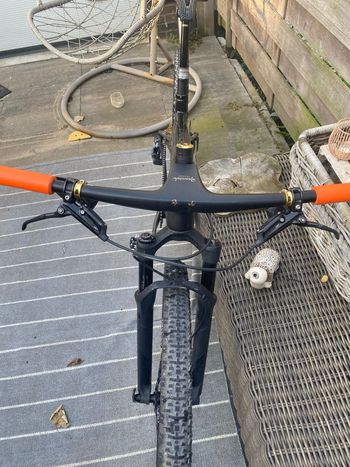 Gebrauchtes Trek Supercaliber 9.8 2023 2023 Mountainbike, Schwarz, 29 — Bild 5 von 15