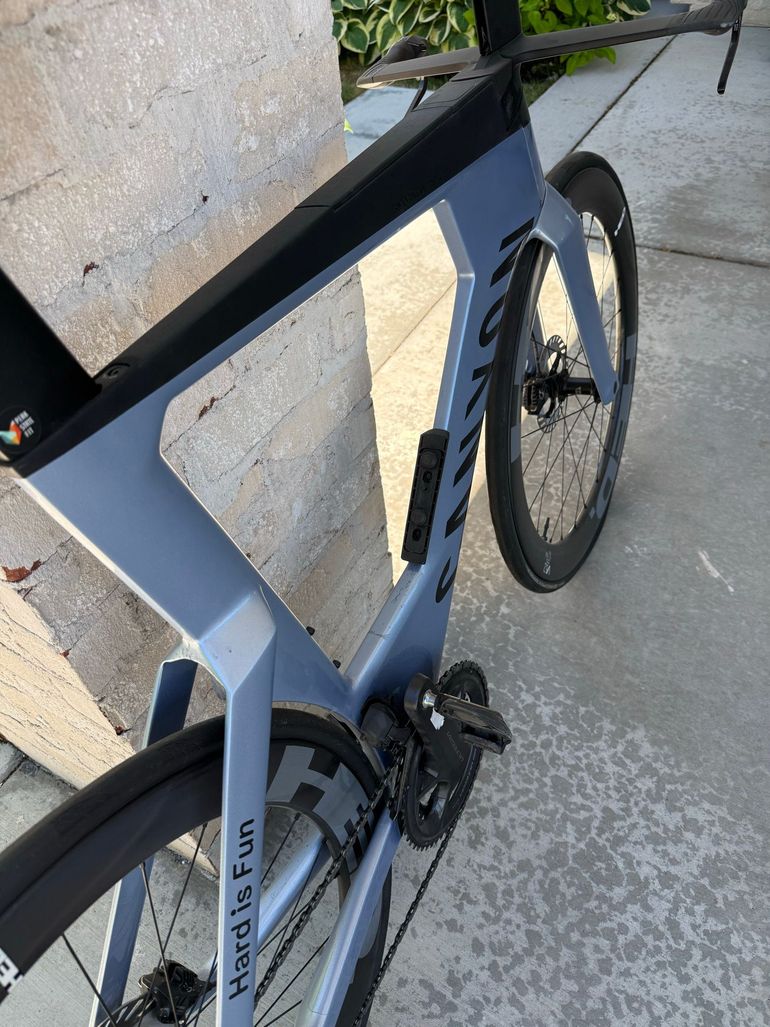 Used Canyon Speedmax CF SLX 8 Di2 2025 2025 Road & Gravel, Light Gray — image 6 of 6
