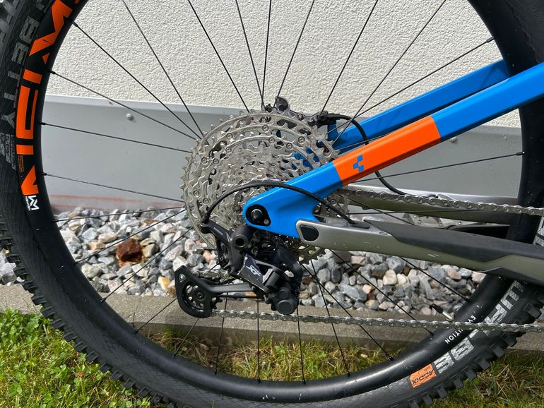 Used CUBE STEREO 150 C:62 SL 29 2021 2021 Mountainbike, Light Gray, 29 — image 5 of 10