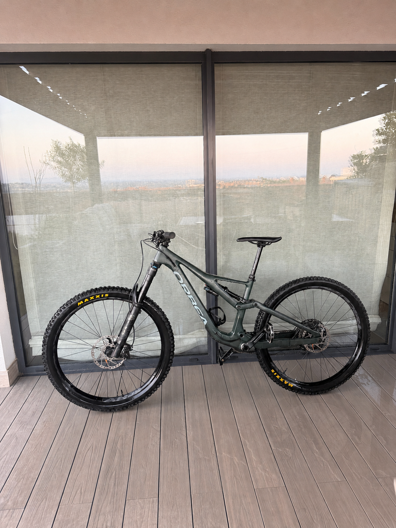Używany Orbea RALLON M20 2024 2024 Mountainbike — zdjęcie 1 z 8