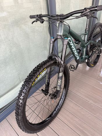 Używany Orbea RALLON M20 2024 2024 Mountainbike — zdjęcie 2 z 8
