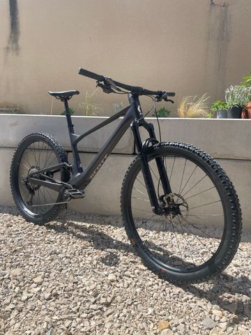 Used Scott Spark 910 2023 2023 Mountainbike, Black, 29 — image 1 of 7