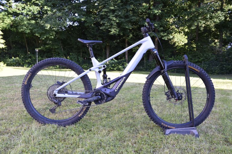 Gebrauchtes Orbea WILD M10 2023 2023 Mountainbike, Weiß, 29 — Bild 1 von 23