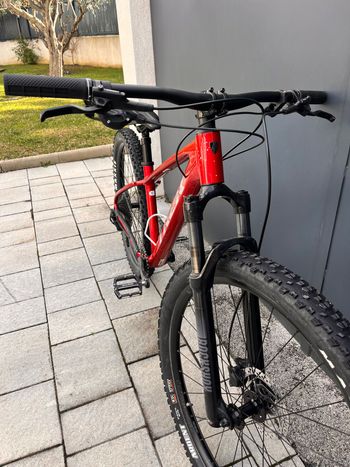 Gebrauchtes Trek Marlin 8 Gen 3 2023 2023 Mountainbike, Rot, 26, 27.5, 29 — Bild 3 von 3