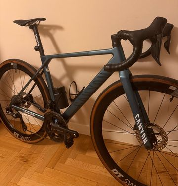 Brugt Canyon Ultimate CF SLX 8 Di2 2024 2024 Road & Gravel — billede 4 af 36