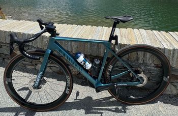 Gebrauchtes Canyon Ultimate CF SLX 8 Di2 2024 2024 Road & Gravel, Blau — Bild 12 von 14