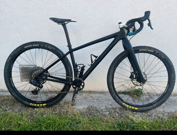 Used Altro Custom SRAM Red eTap AXS 2024 Road & Gravel, Black — image 2 of 5
