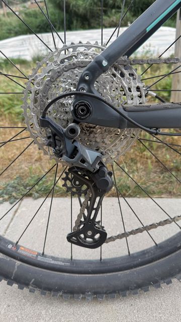 Trek Powerfly Shimano SLX 2021 Mountainbike d'occasion — image 3 sur 5