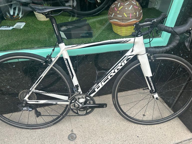 Used Berria Custom Shimano Ultegra 2022 Road & Gravel, White — image 1 of 4