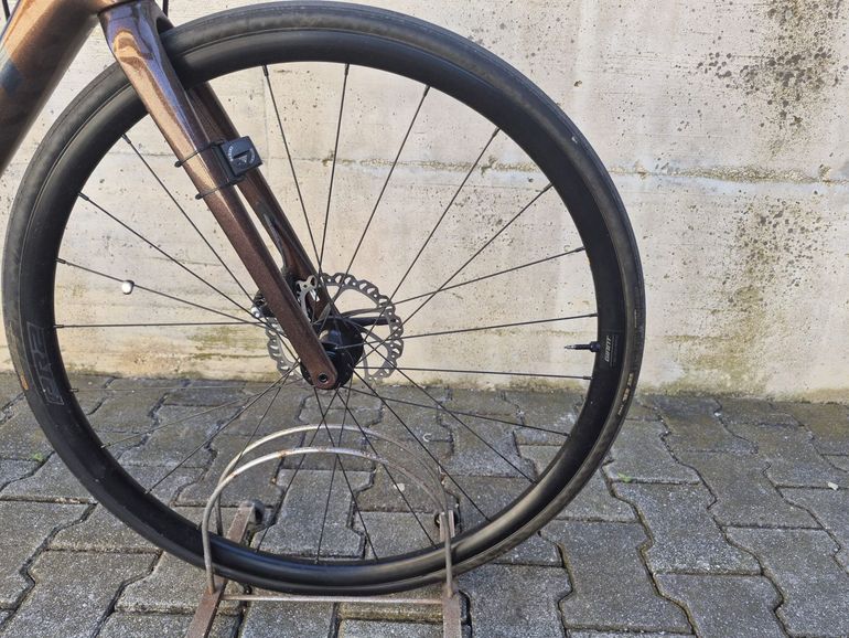Używany Giant TCR Advanced Disc 2 Pro Compact 2024 2024 Road & Gravel — zdjęcie 8 z 10