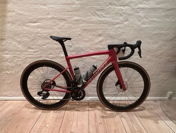 Used Specialized Tarmac SL8 Pro - SRAM Force eTAP AXS 2025 2025 Road & Gravel