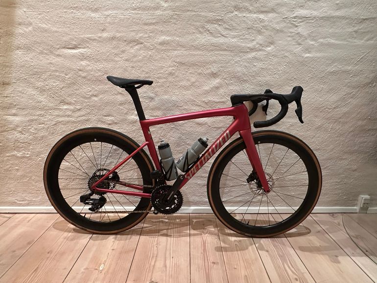 Used Specialized Tarmac SL8 Pro - SRAM Force eTAP AXS 2025 2025 Road & Gravel, Purple — image 1 of 7