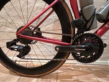 Used Specialized Tarmac SL8 Pro - SRAM Force eTAP AXS 2025 2025 Road & Gravel, Purple — image 3 of 7