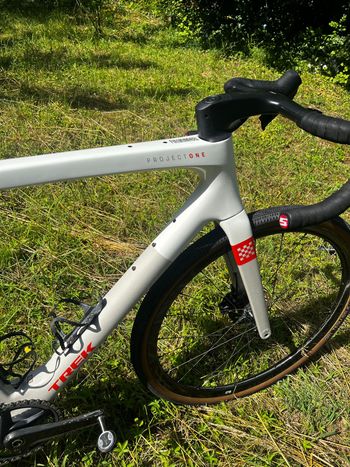 Trek Checkmate SLR 7 AXS 2026 2026 Road & Gravel d'occasion — image 7 sur 8