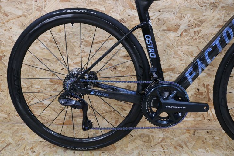Used Factor Ostro Ultegra Di2 6.8kg 2024 Road & Gravel, Black — image 7 of 9