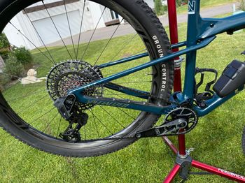 Used Specialized Epic World Cup Pro 2024 2024 Mountainbike, Green, 29 — image 3 of 8