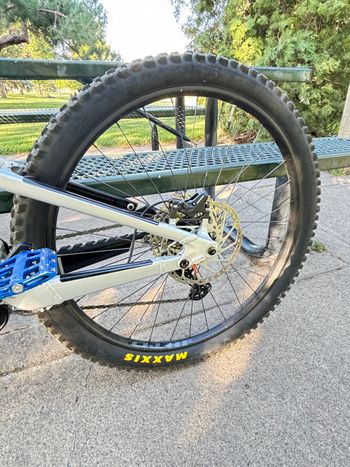 Used Cannondale Moterra Neo 3 2022 2022 Mountainbike, Light Gray, 29 — image 4 of 8