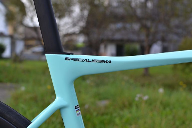 Używany Bianchi Specialissima COMP 105 Di2 2024 2024 Road & Gravel — zdjęcie 7 z 9