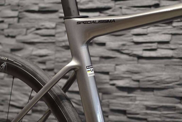 Używany Bianchi Specialissima COMP 105 Di2 2024 2024 Road & Gravel — zdjęcie 7 z 9