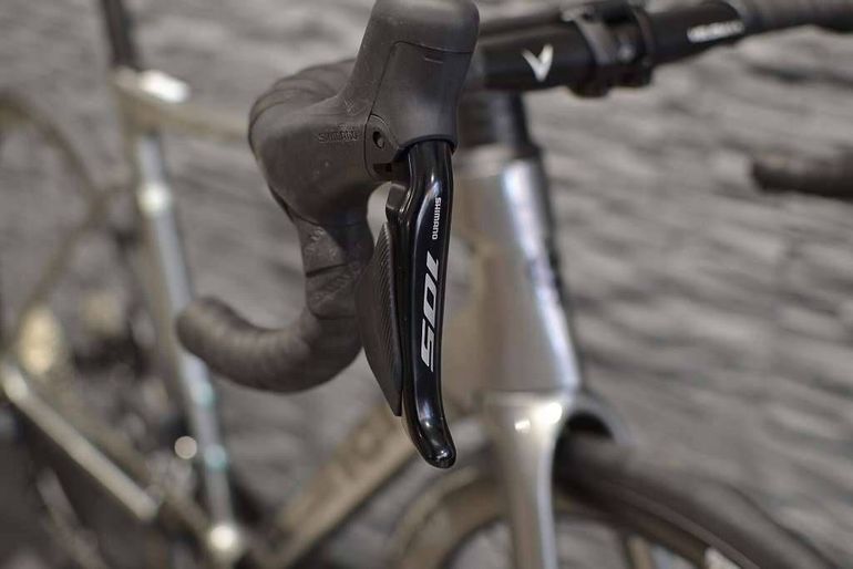 Używany Bianchi Specialissima COMP 105 Di2 2024 2024 Road & Gravel — zdjęcie 6 z 9