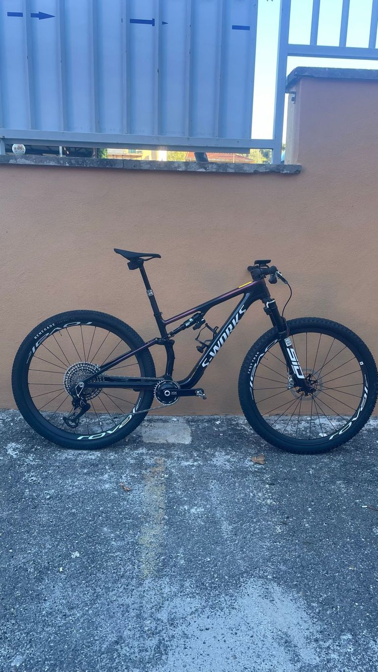 Used Specialized S-Works Epic 8 - SRAM XX AXS, RockShox Ultimate Flight Attendant 2024 2024 Mountainbike, Purple, 29 — image 1 of 4