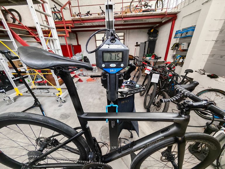 Specialized S-Works Tarmac SL6 Disc - Dura Ace Di2 2019 2019 Road & Gravel d'occasion — image 14 sur 14