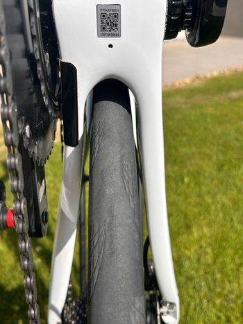 Použité Pinarello DOGMA F DURA ACE Di2 2025 2025 Road & Gravel — obrázek 8 z 9