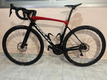 Used Ridley Fenix SLiC - Shimano 105 DI2 // 2x12s 2024 2024 Road & Gravel, Red — image 2 of 7