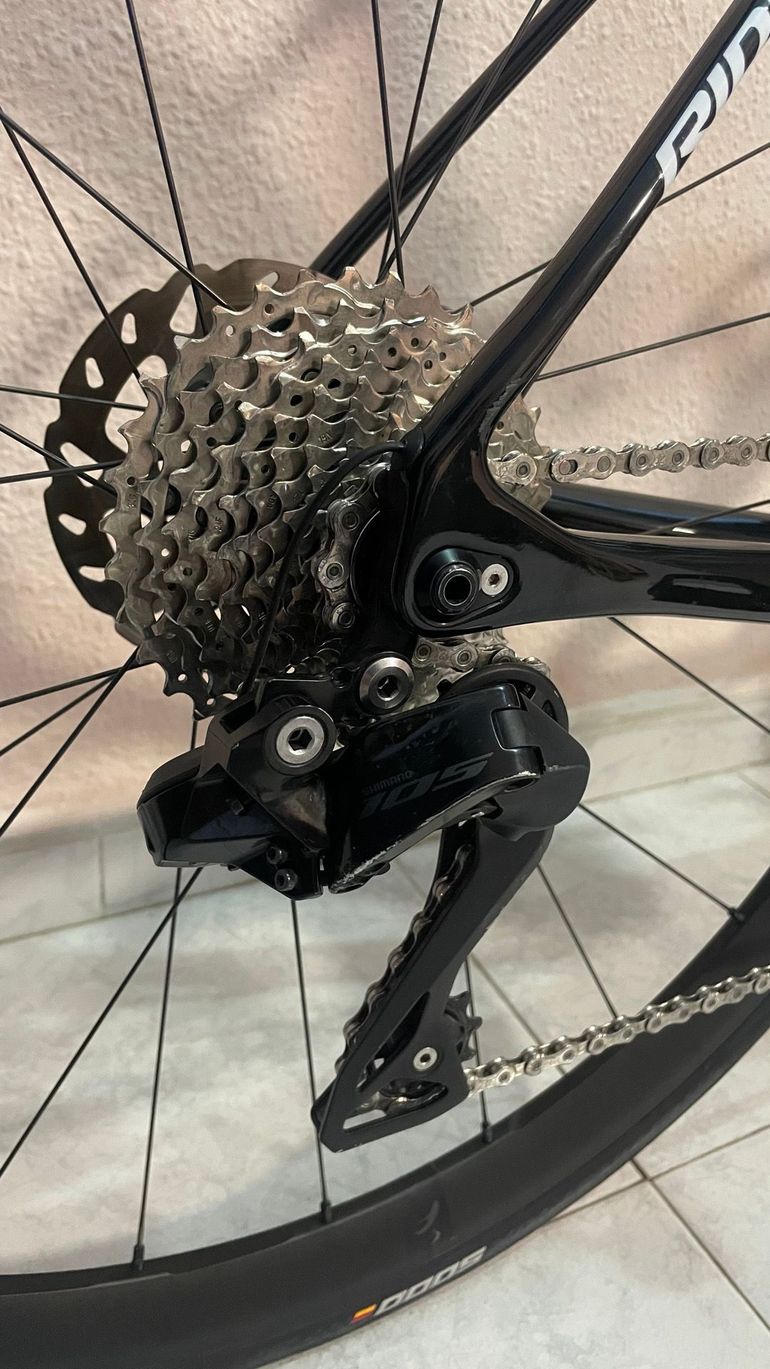 Used Ridley Fenix SLiC - Shimano 105 DI2 // 2x12s 2024 2024 Road & Gravel, Red — image 4 of 7