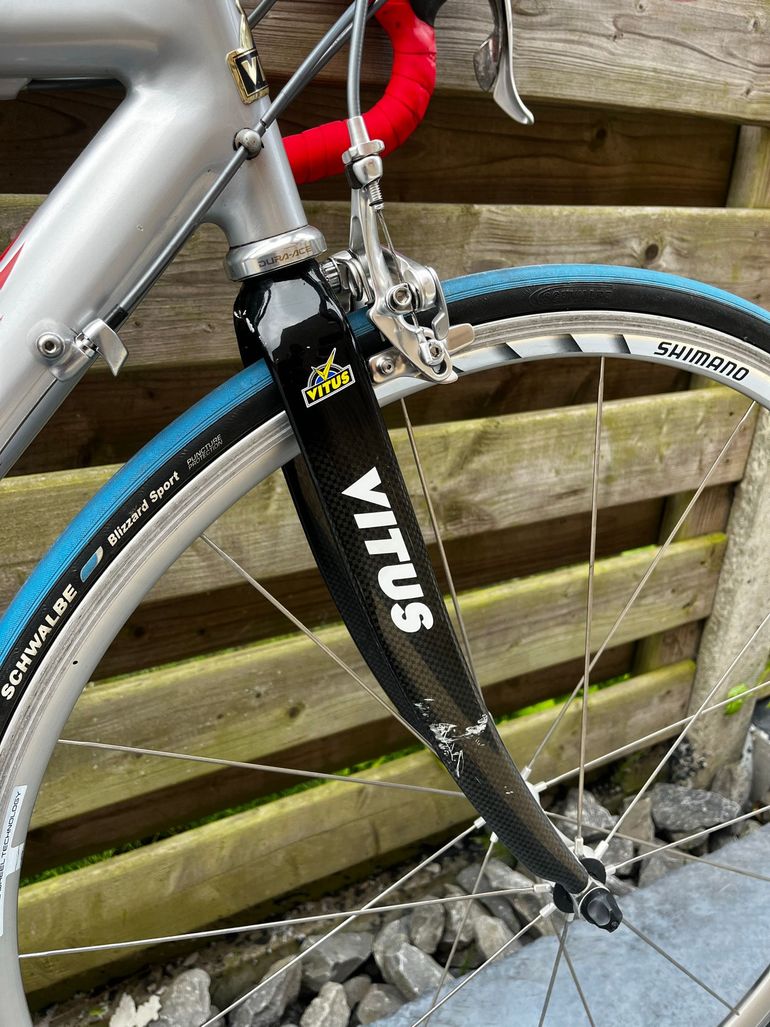 Używany Vitus Custom Shimano Dura Ace 2000 Road & Gravel — zdjęcie 10 z 27