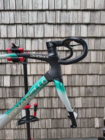 Używany Pinarello DOGMA F DURA ACE Di2 Disc 2024 Frameset 2024 Road & Gravel — zdjęcie 5 z 13