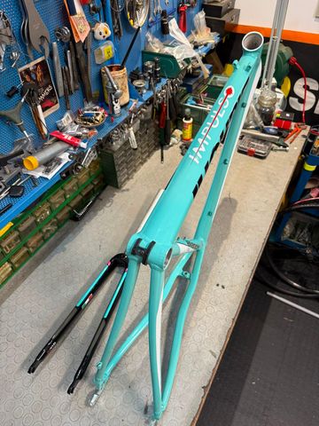 Used Bianchi Impulso 2020. Frameset 2020 Road & Gravel, Blue — image 10 of 16