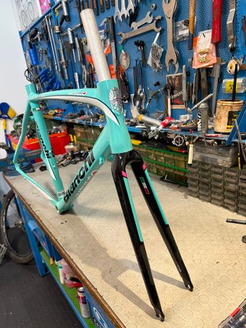 Used Bianchi Impulso 2020. Frameset 2020 Road & Gravel, Blue — image 9 of 16