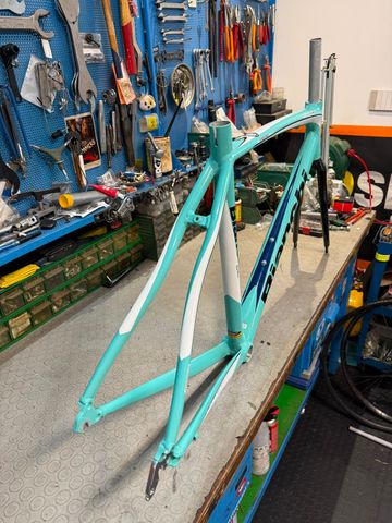 Used Bianchi Impulso 2020. Frameset 2020 Road & Gravel, Blue — image 8 of 16