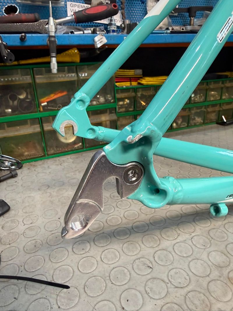 Used Bianchi Impulso 2020. Frameset 2020 Road & Gravel, Blue — image 13 of 16
