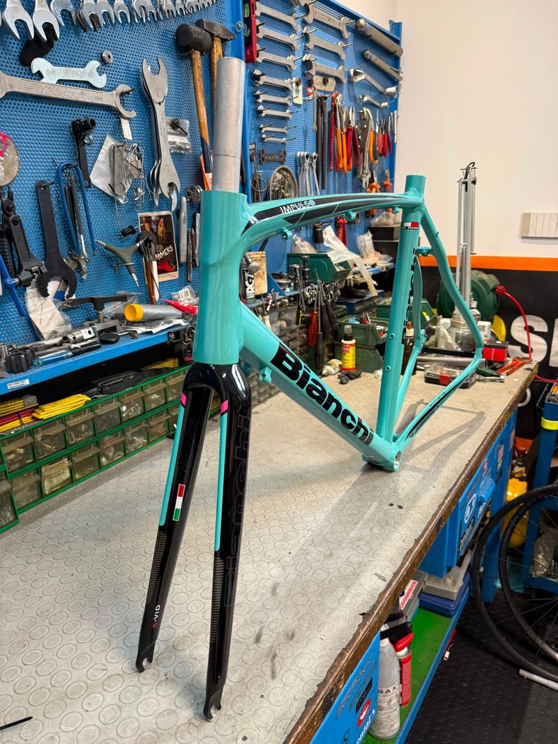 Used Bianchi Impulso 2020. Frameset 2020 Road & Gravel, Blue — image 3 of 17