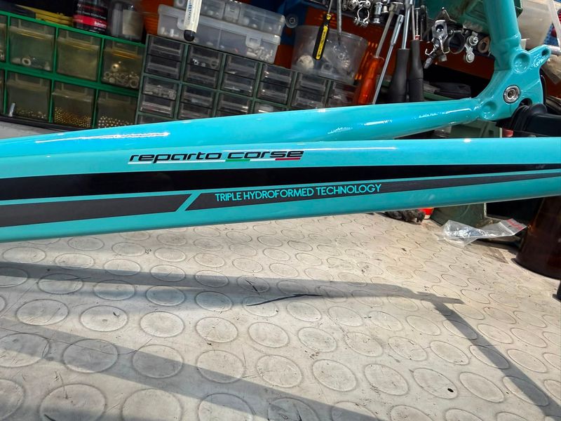 Used Bianchi Impulso 2020. Frameset 2020 Road & Gravel, Blue — image 11 of 17