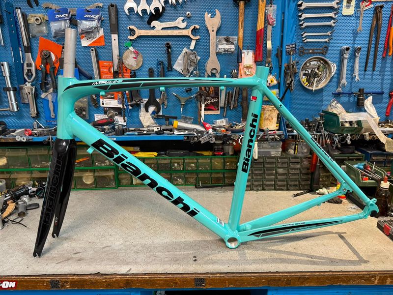 Used Bianchi Impulso 2020. Frameset 2020 Road & Gravel, Blue — image 2 of 17