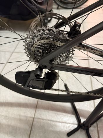 Použité Specialized Tarmac SL8 Expert 2025 2025 Road & Gravel — obrázek 7 z 8
